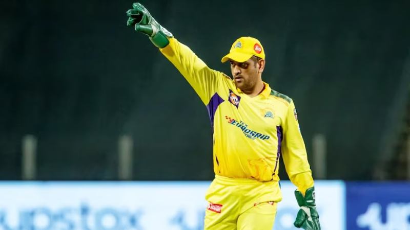 एमएस धोनी (M.S. Dhoni) ने क्रिकेट खेलने के कैरियर