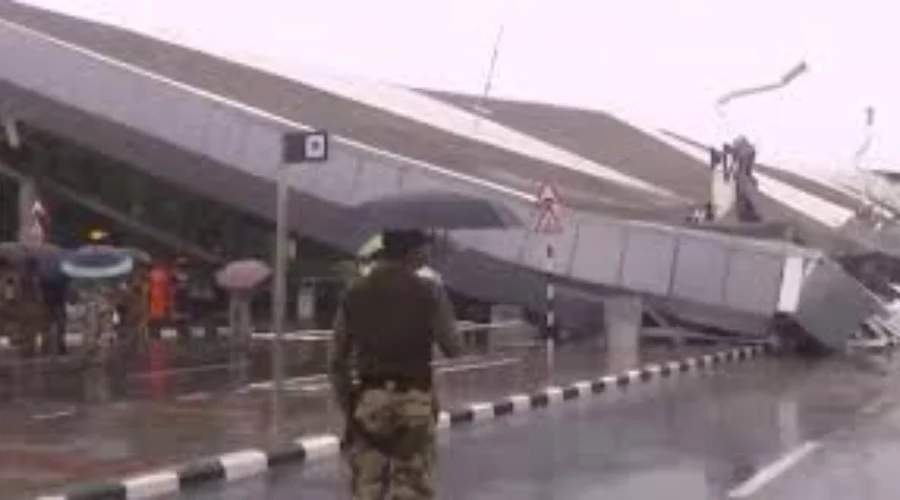 delhi ke airport ke hadsa ka karan