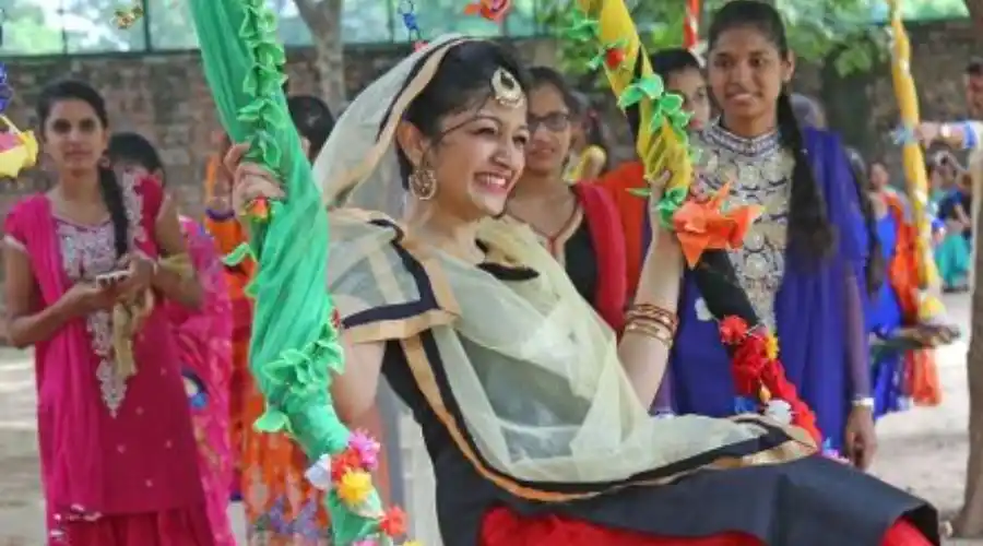 hariyali teej kaise manai jati hain