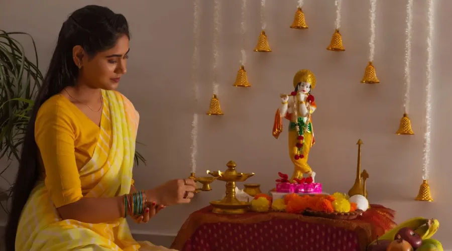 janmashtami ka parv kaise manaya jata hain