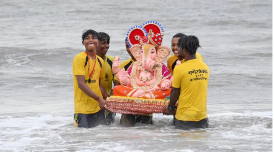 Ganesh Visarjan