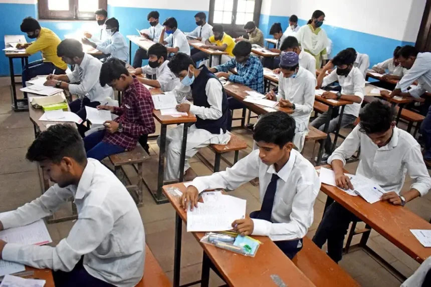 shiksha mantri ne kiye board pariksha mein kuchh naye badlaav