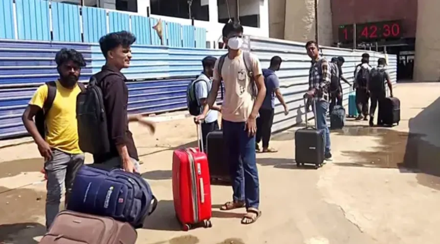 Nepali chhatron ko dhamki se bigda mamala