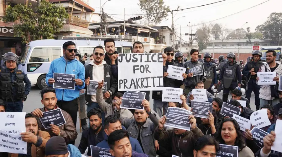 Nepali chhatron ko university chhodane ka aadesh
