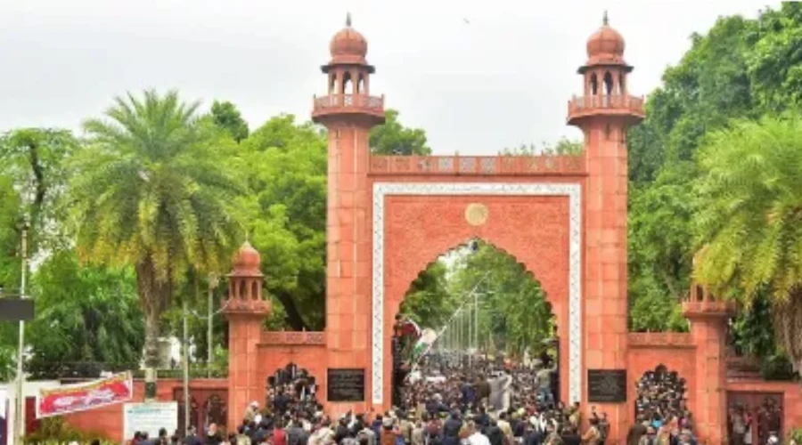 University prashasan ne kya kaha