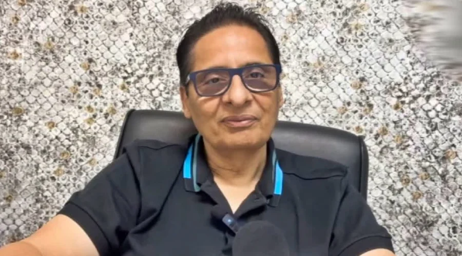 Vashu Bhagnani ki kul sampatti ke strot