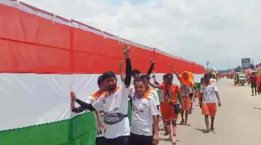 Tiranga lekar haridwar se kanvad yatra