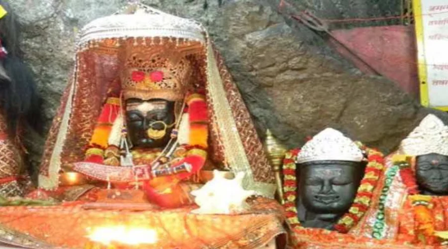 Dhari Devi Mandir ke sthan aur bhaugolik sthiti