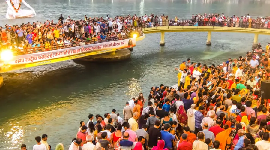 Ganga Aarti ka akarshan