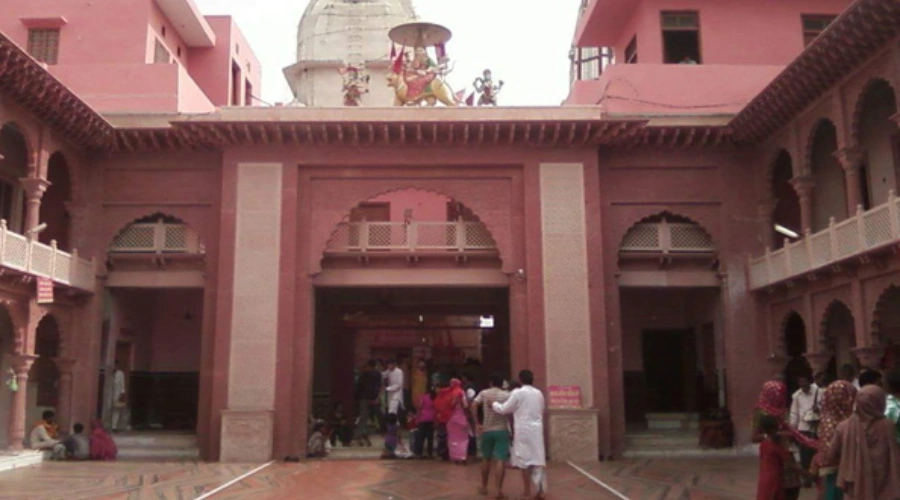 Mandir ki sthapatya shaily